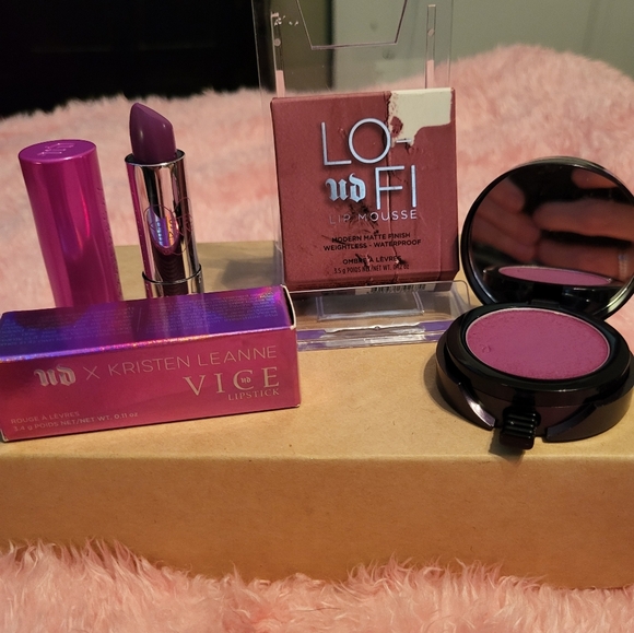 URBAN DECAY x KRISTEN LEANNE LIP BUNDLE (2-PIECE) - Picture 4 of 4
